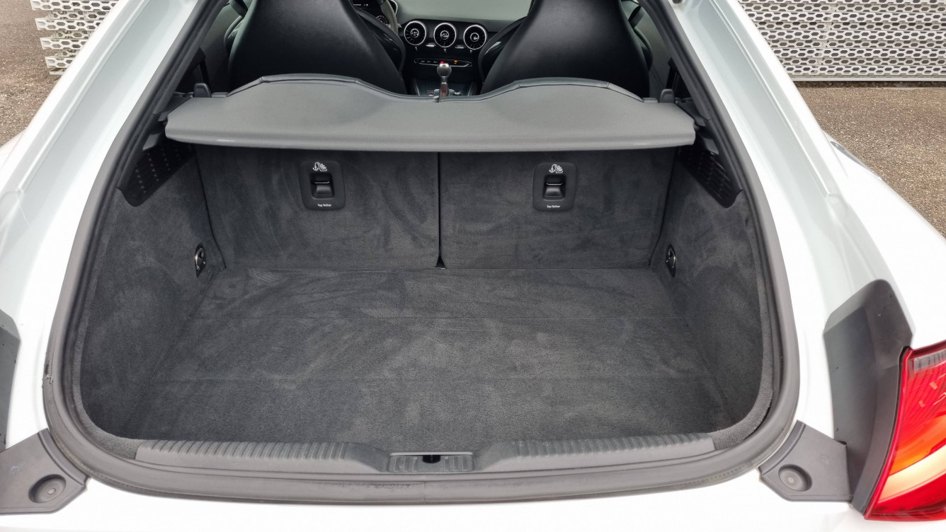 Acheter Audi TT TT Coupé 40 TFSI 197 S tronic 7 Compétition Plus 3p occasion dans les concessions du Groupe Faurie