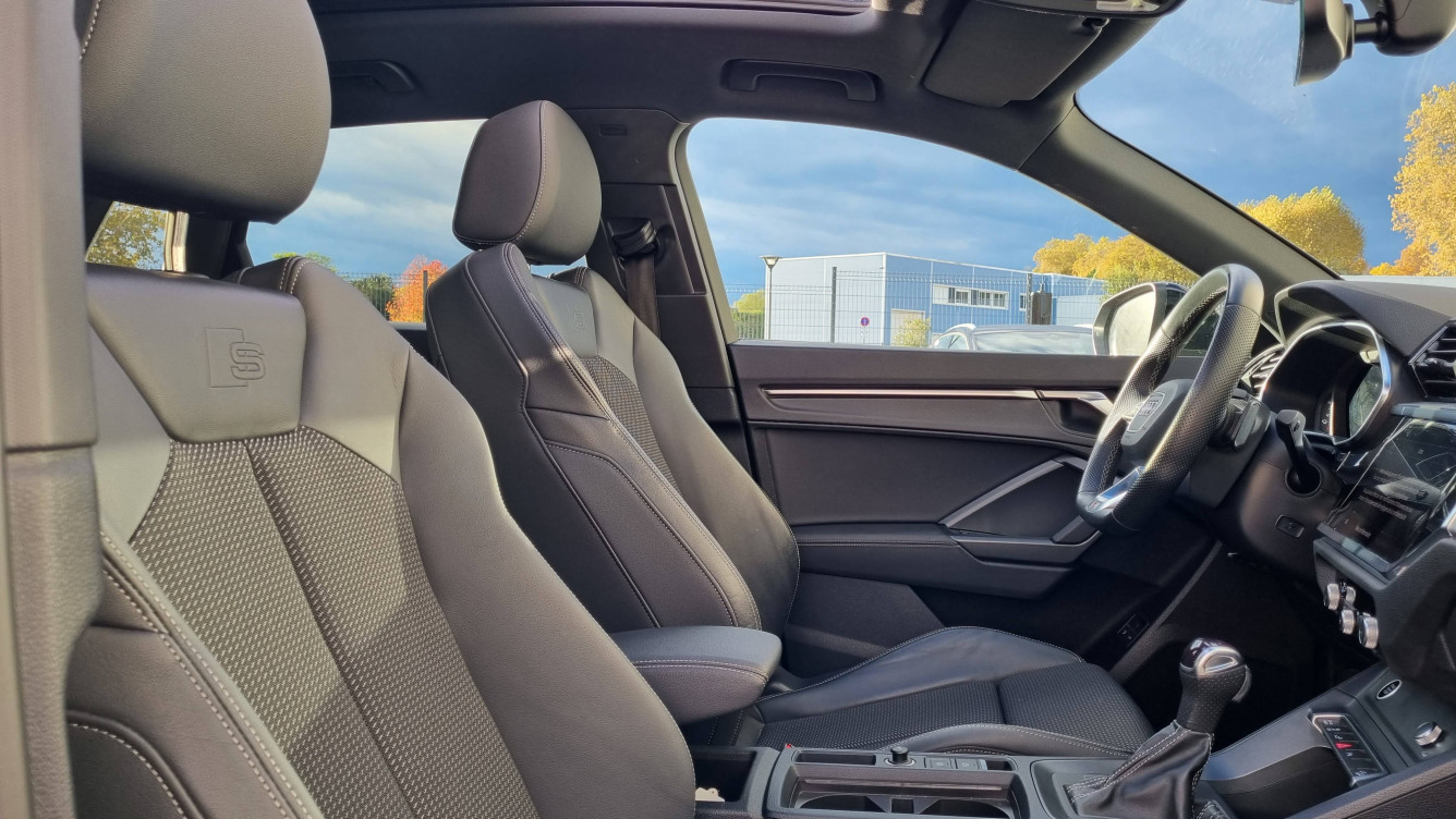 Acheter Audi Q3 Q3 45 TFSIe 245 ch S tronic 6 S line 5p occasion dans les concessions du Groupe Faurie
