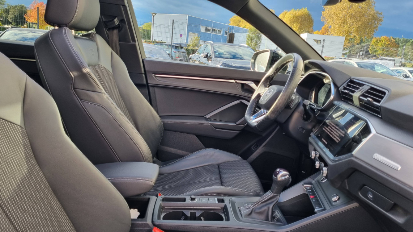Acheter Audi Q3 Q3 45 TFSIe 245 ch S tronic 6 S line 5p occasion dans les concessions du Groupe Faurie