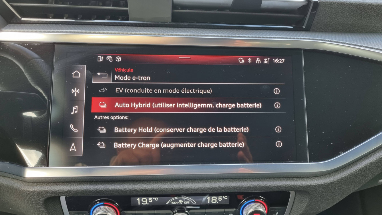 Acheter Audi Q3 Q3 45 TFSIe 245 ch S tronic 6 S line 5p occasion dans les concessions du Groupe Faurie