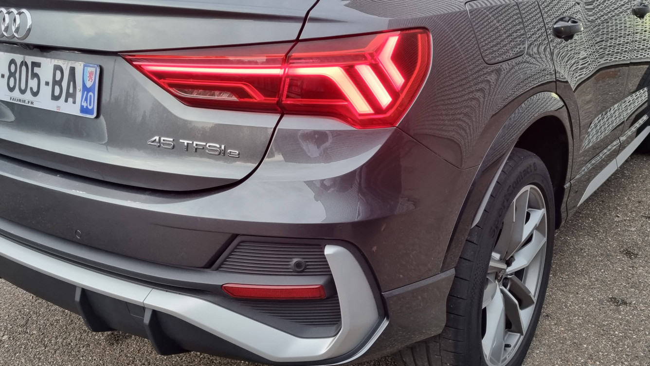 Acheter Audi Q3 Q3 Sportback 45 TFSIe  245 ch S tronic 6 S line 5p occasion dans les concessions du Groupe Faurie