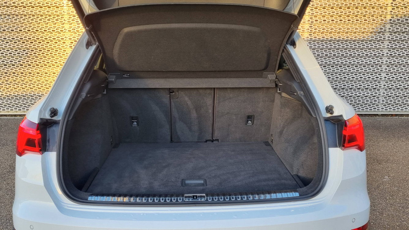 Acheter Audi Q3 Q3 35 TDI 150 ch S tronic 7 S line 5p occasion dans les concessions du Groupe Faurie