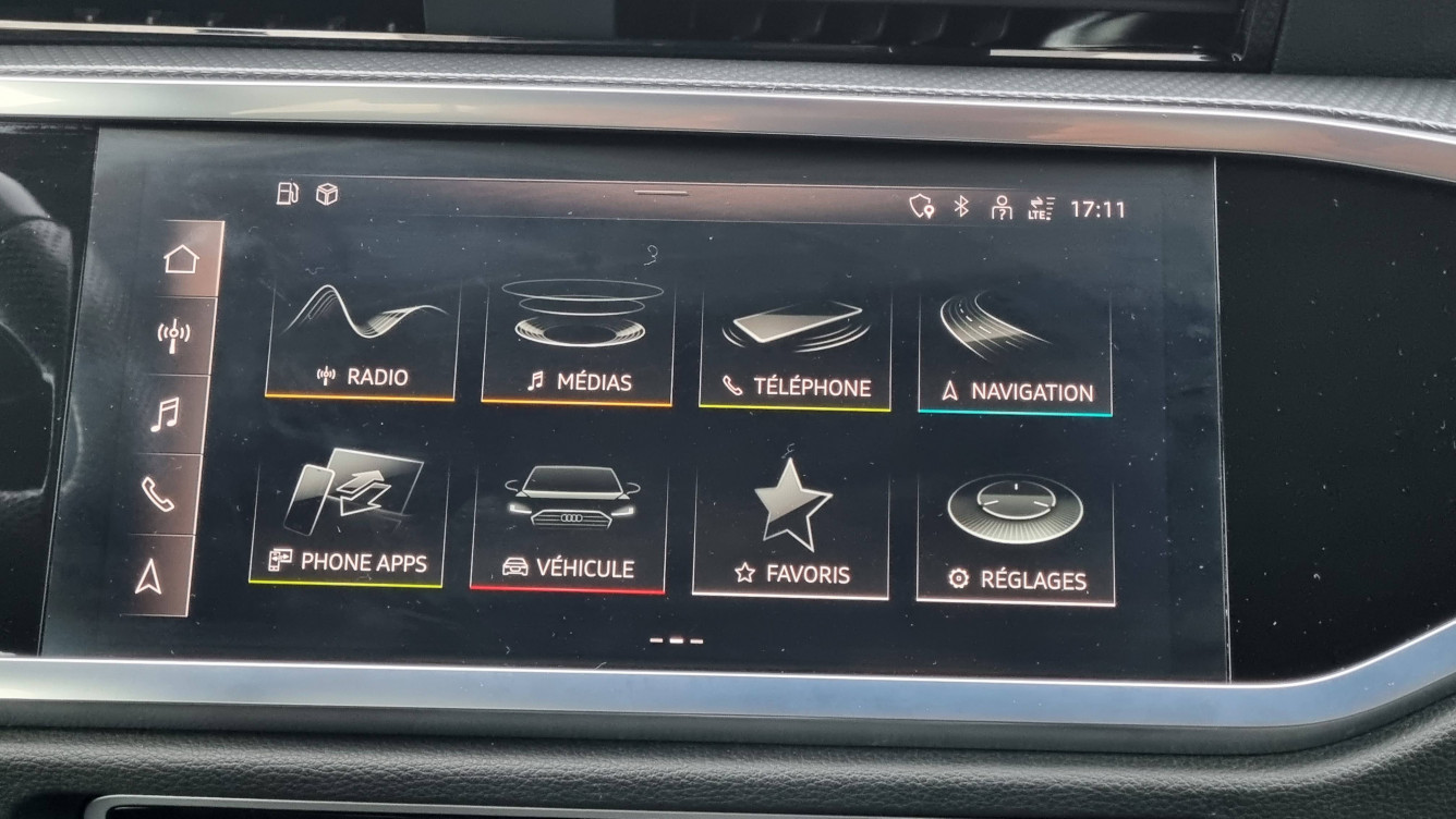 Acheter Audi Q3 Q3 Sportback 45 TFSIe  245 ch S tronic 6 S line 5p occasion dans les concessions du Groupe Faurie