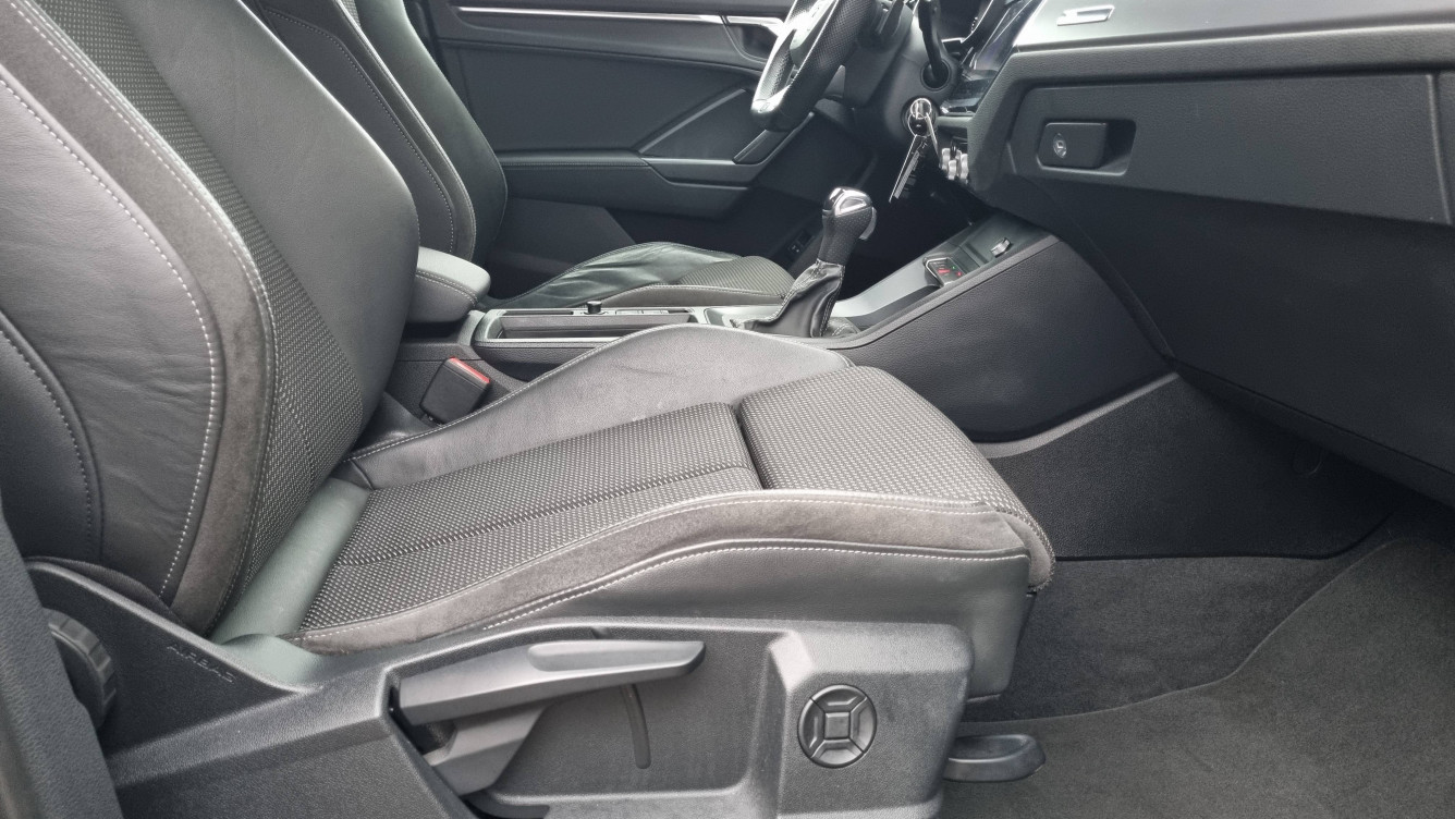Acheter Audi Q3 Q3 Sportback 45 TFSIe  245 ch S tronic 6 S line 5p occasion dans les concessions du Groupe Faurie