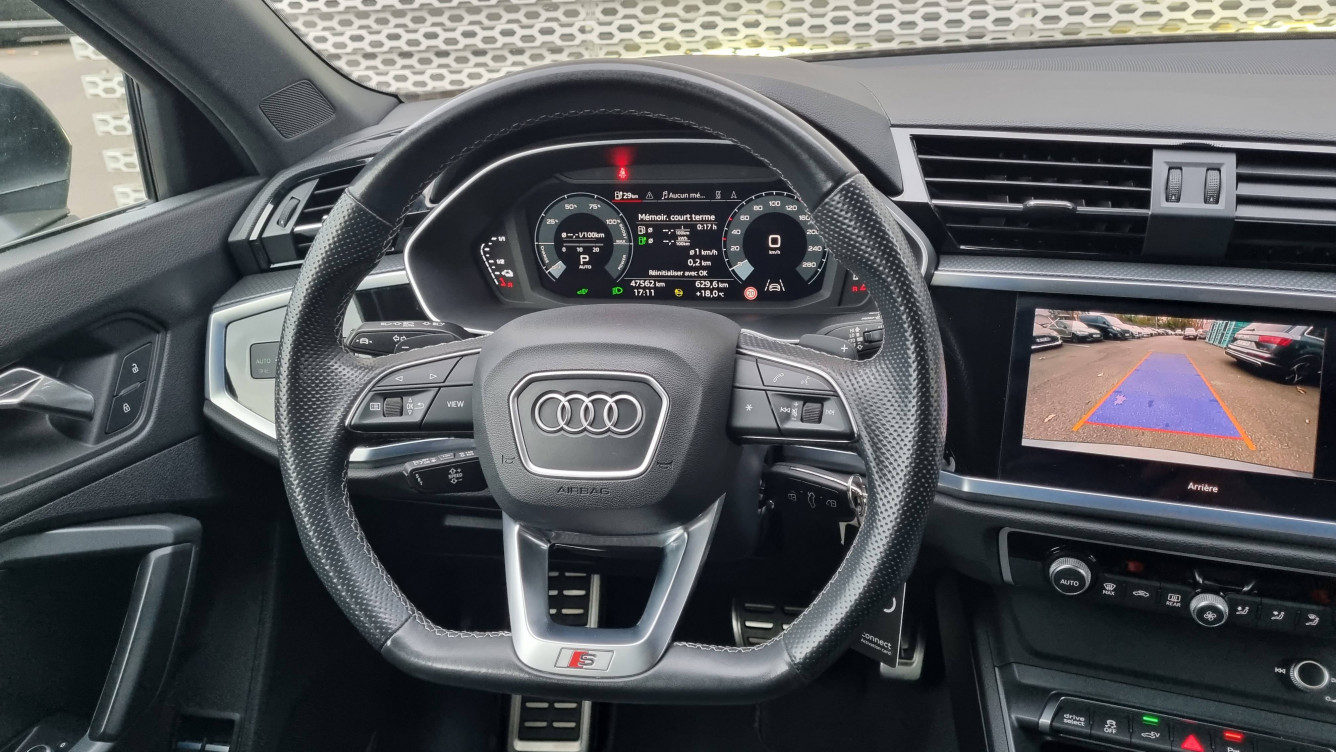 Acheter Audi Q3 Q3 Sportback 45 TFSIe  245 ch S tronic 6 S line 5p occasion dans les concessions du Groupe Faurie
