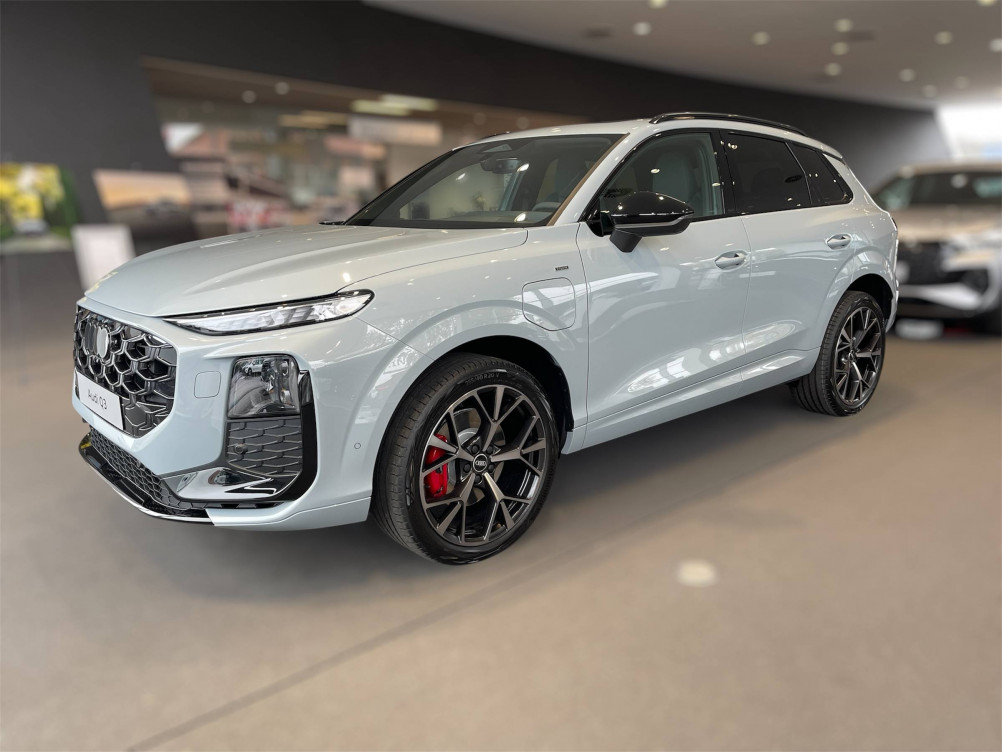 Acheter Audi Q3 Q3 e-hybrid 272 ch S tronic 6 S line 5p neuf dans les concessions du Groupe Faurie