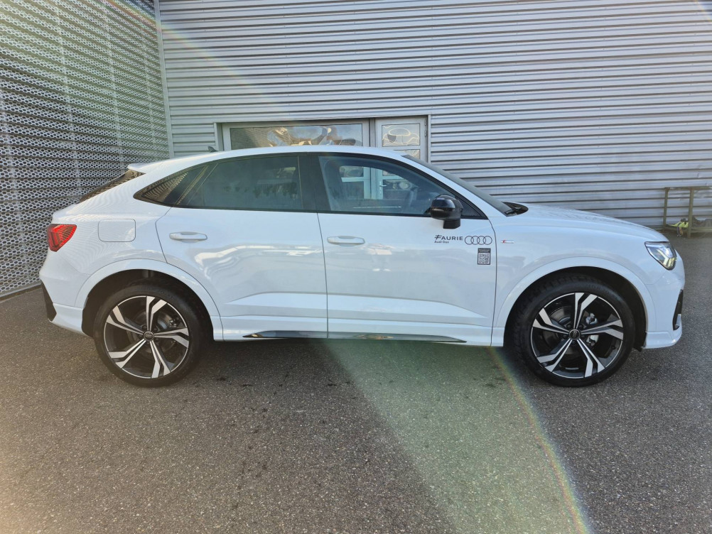 Acheter Audi Q3 Q3 Sportback 35 TFSI 150 ch S tronic 7 S line 5p neuf dans les concessions du Groupe Faurie