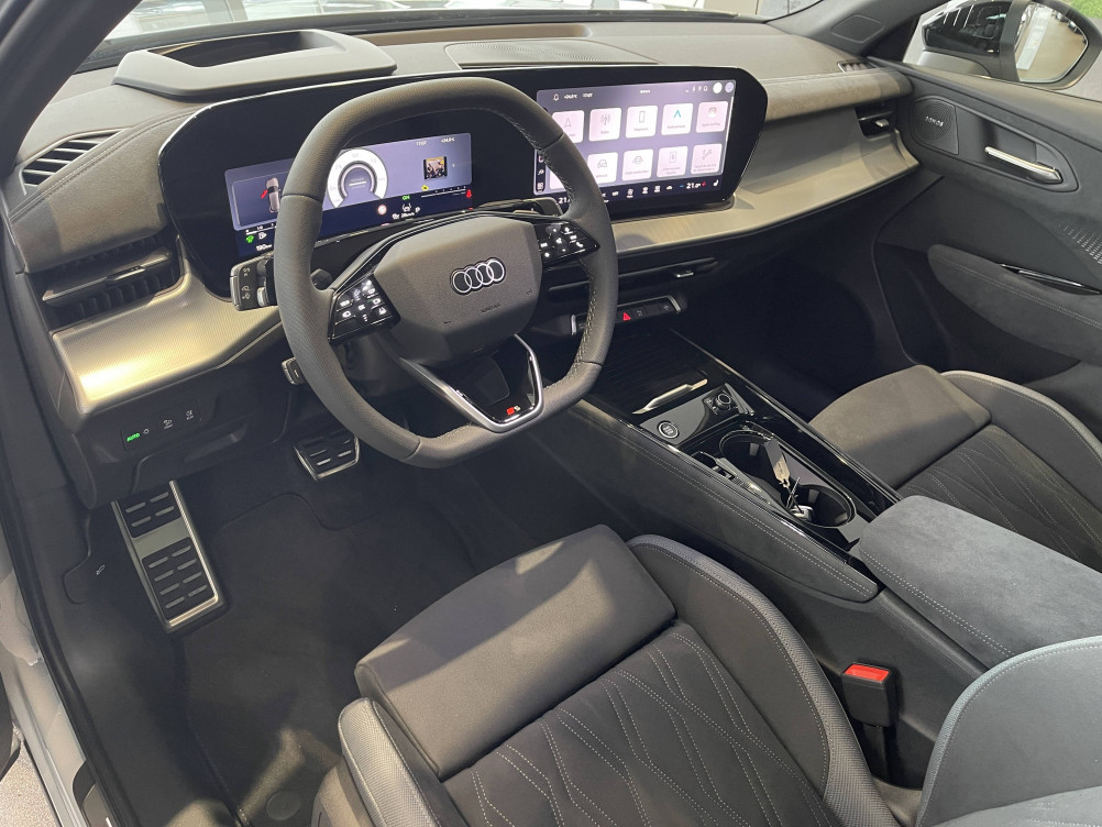 Acheter Audi Q3 Q3 e-hybrid 272 ch S tronic 6 S line 5p neuf dans les concessions du Groupe Faurie