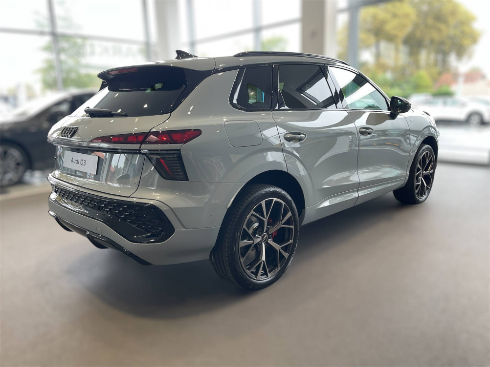Acheter Audi Q3 Q3 e-hybrid 272 ch S tronic 6 S line 5p neuf dans les concessions du Groupe Faurie