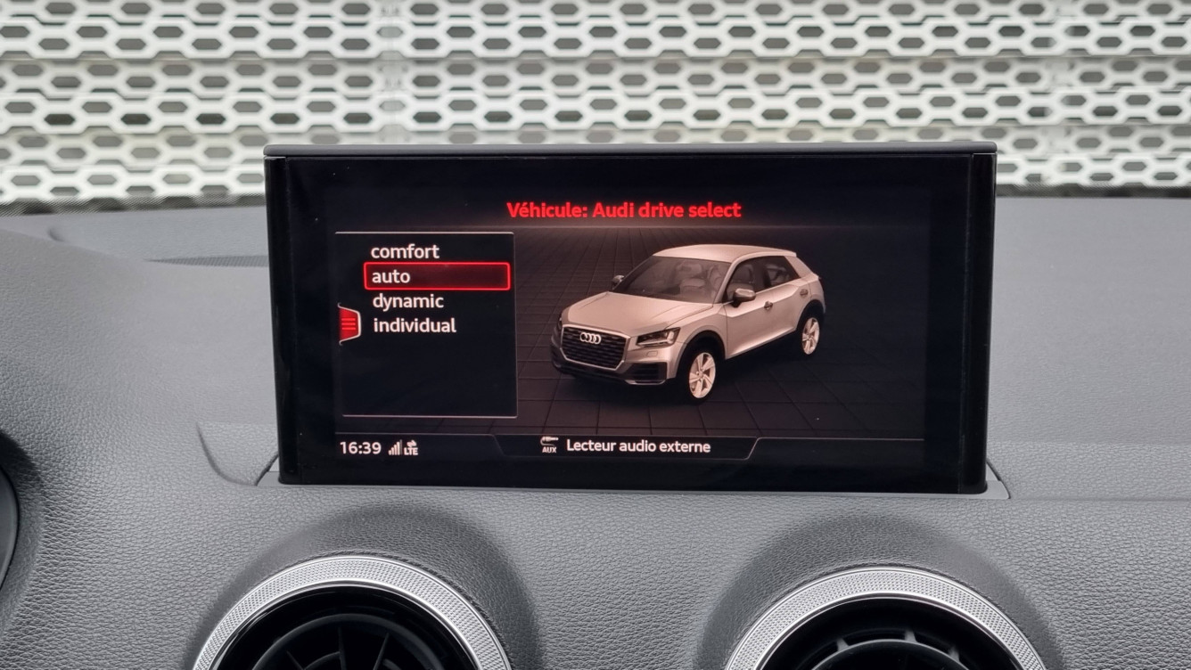 Acheter Audi Q2 Q2 30 TDI 116 S tronic 7 S line 5p occasion dans les concessions du Groupe Faurie