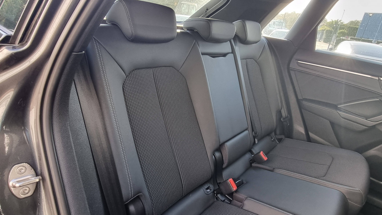 Acheter Audi Q3 Q3 35 TDI 150 ch S tronic 7 S line 5p occasion dans les concessions du Groupe Faurie
