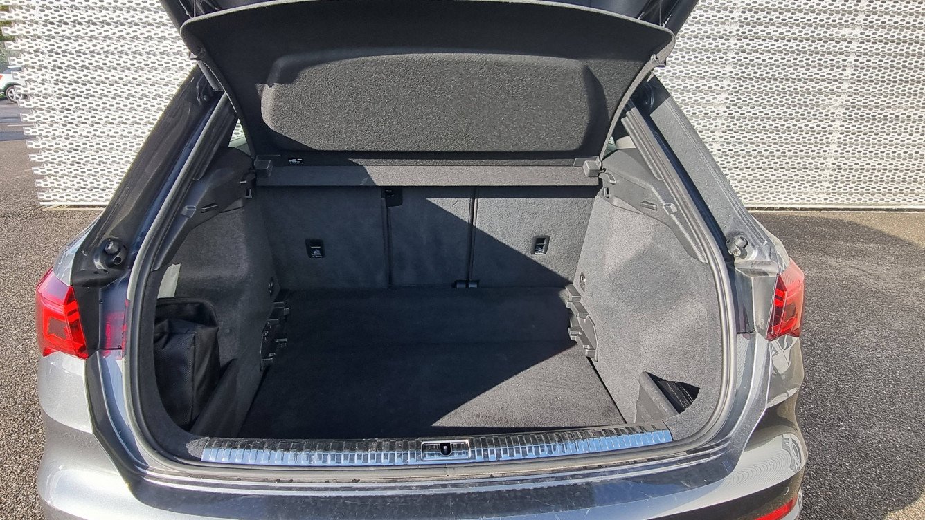 Acheter Audi Q3 Q3 35 TDI 150 ch S tronic 7 S line 5p occasion dans les concessions du Groupe Faurie