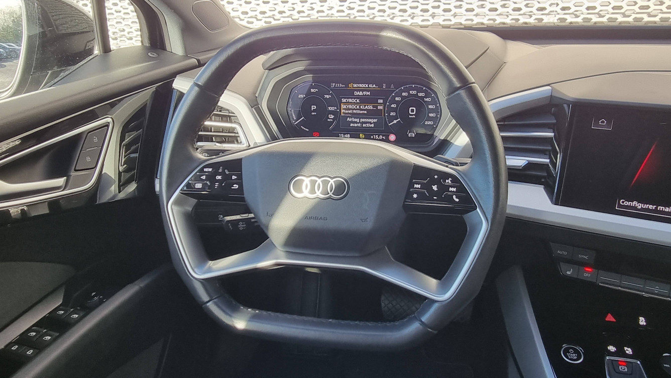 Acheter Audi Q4 Q4 e-tron 40 204 ch 82 kWh Business Executive 5p occasion dans les concessions du Groupe Faurie