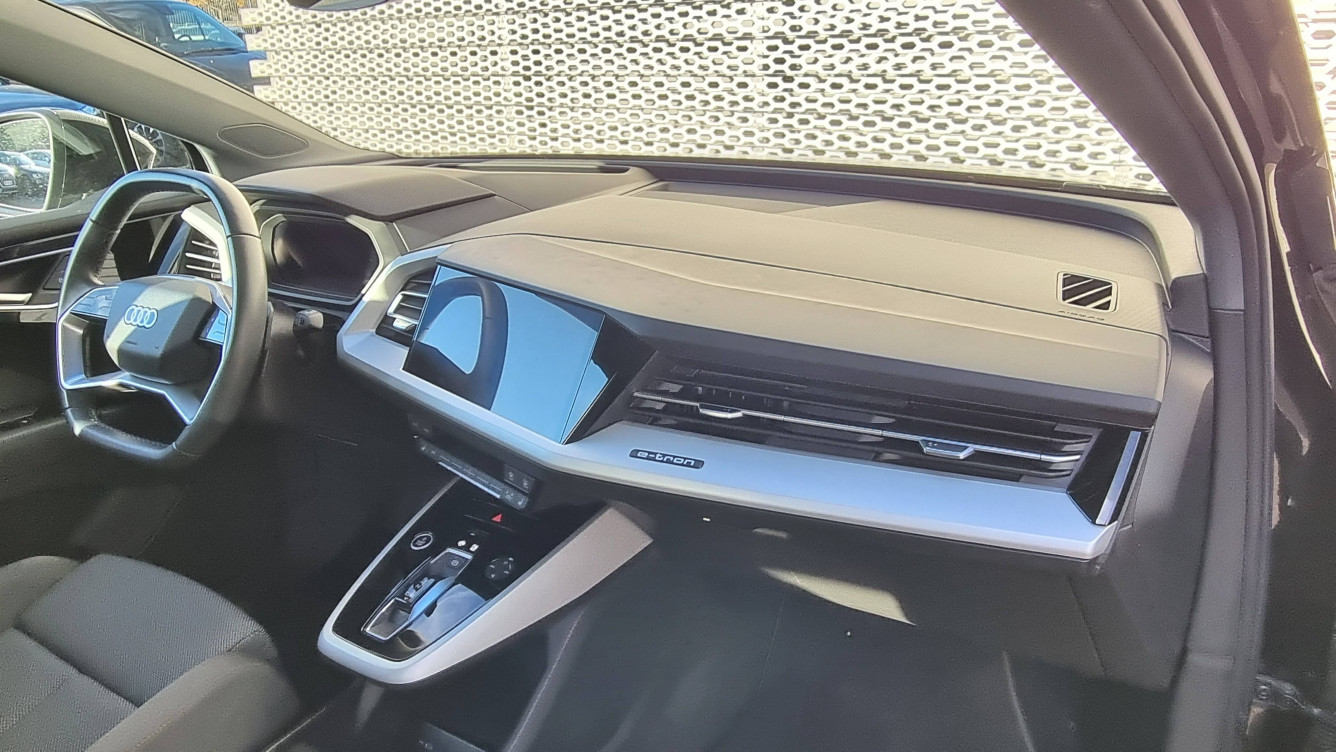 Acheter Audi Q4 Q4 e-tron 40 204 ch 82 kWh Business Executive 5p occasion dans les concessions du Groupe Faurie