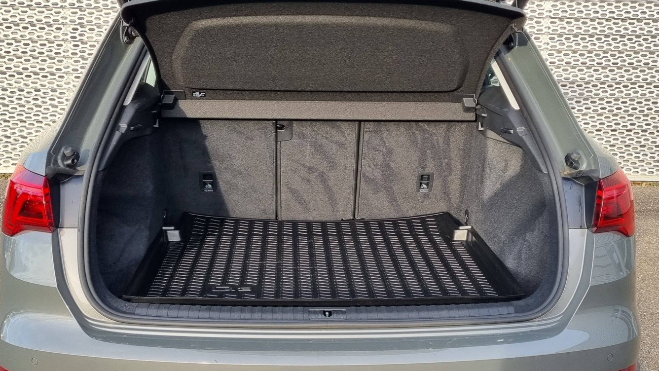 Acheter Audi Q3 Q3 35 TFSI 150 ch S tronic 7 Advanced 5p occasion dans les concessions du Groupe Faurie