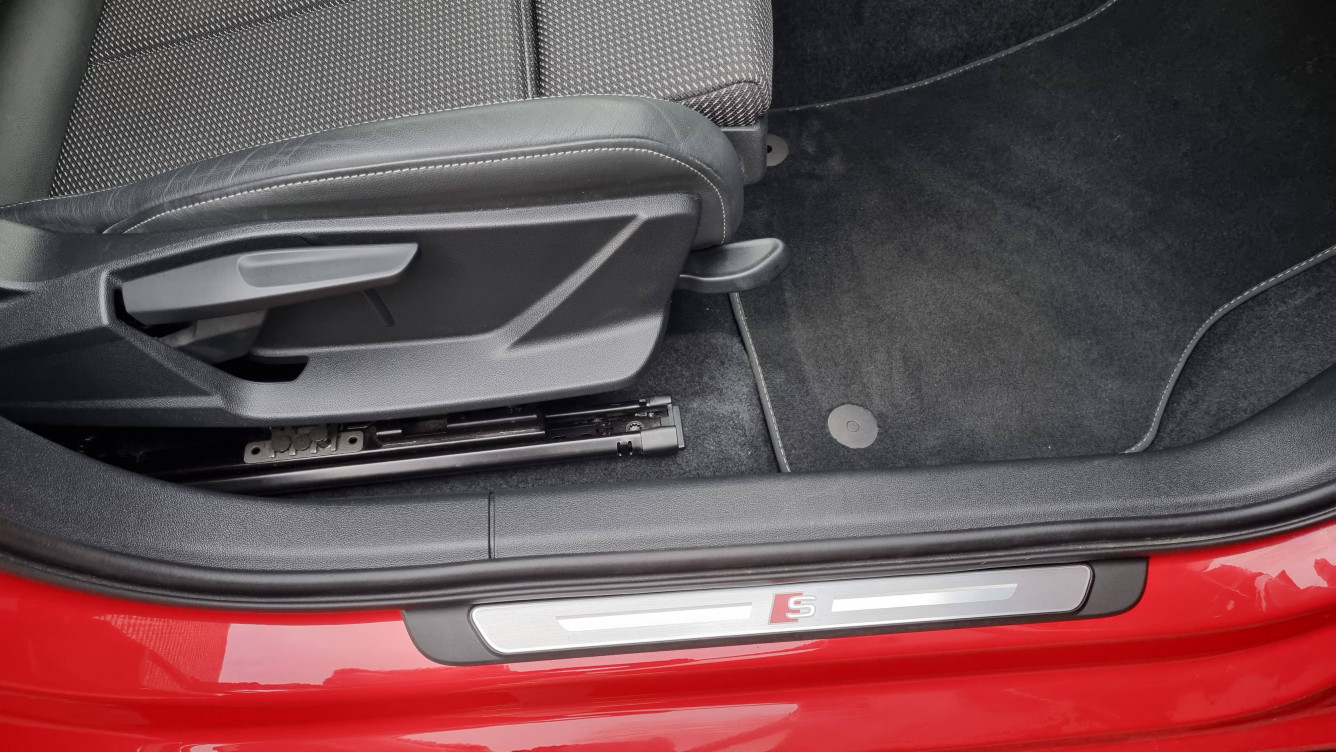 Acheter Audi A3 A3 Sportback 40 TFSIe 204 S tronic 6 S Line 5p occasion dans les concessions du Groupe Faurie