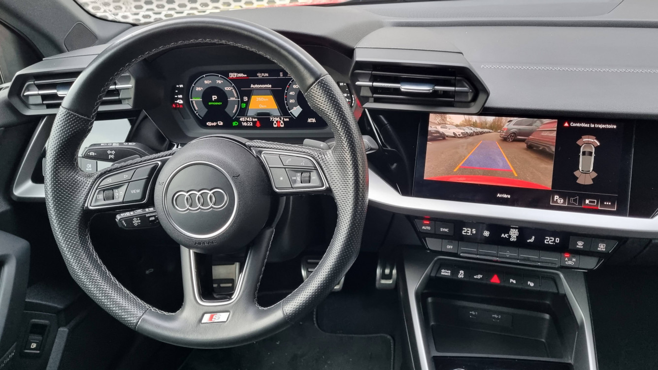 Acheter Audi A3 A3 Sportback 40 TFSIe 204 S tronic 6 S Line 5p occasion dans les concessions du Groupe Faurie