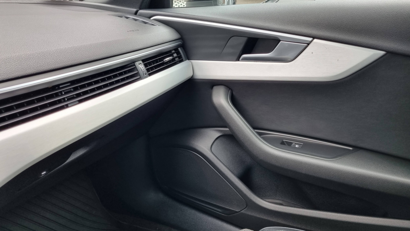 Acheter Audi A4 A4 Avant 40 TFSI 190 S tronic 7 S line 5p occasion dans les concessions du Groupe Faurie