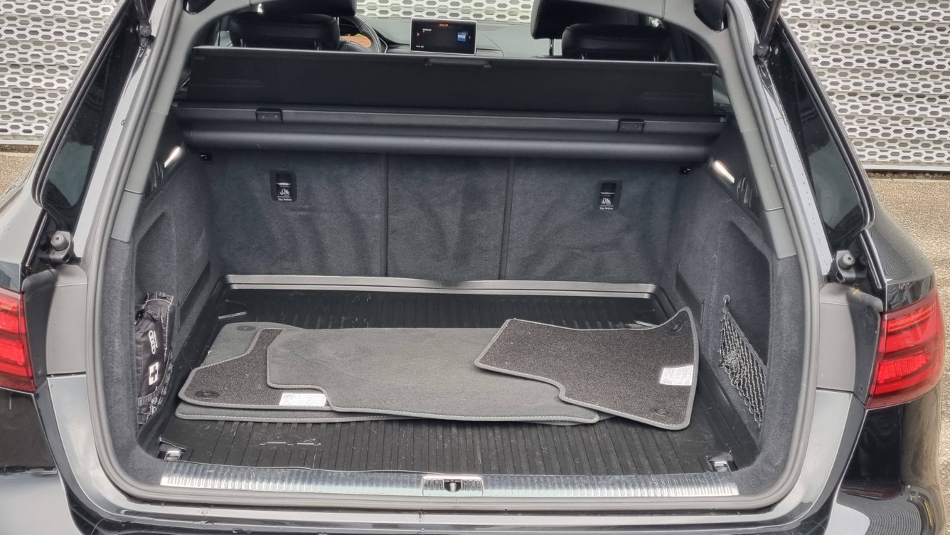 Acheter Audi A4 A4 Avant 40 TFSI 190 S tronic 7 S line 5p occasion dans les concessions du Groupe Faurie