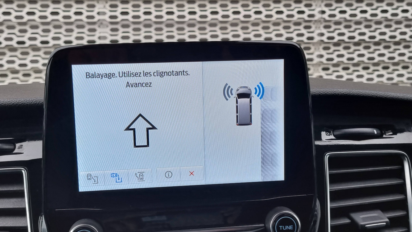 Acheter Ford Transit Custom TRANSIT CUSTOM FOURGON 320 L1H1 2.0 ECOBLUE 170 BVA SPORT 4p occasion dans les concessions du Groupe Faurie