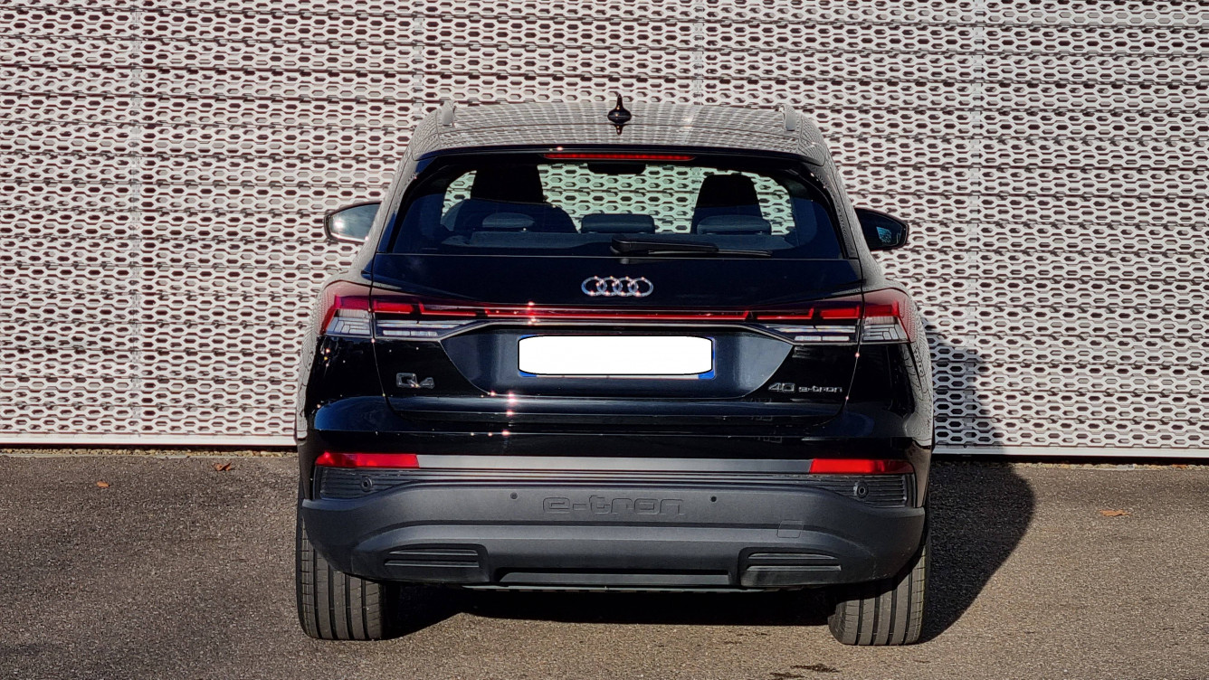 Acheter Audi Q4 Q4 e-tron 40 204 ch 82 kWh Business Executive 5p occasion dans les concessions du Groupe Faurie