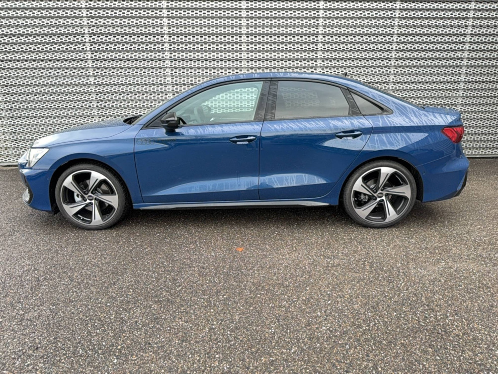Acheter Audi A3 A3 Berline TFSI Mild Hybrid 150 S tronic 7 S line 4p neuf dans les concessions du Groupe Faurie