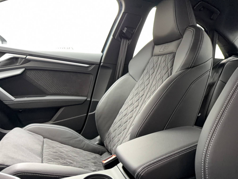 Acheter Audi A3 A3 Berline TFSI Mild Hybrid 150 S tronic 7 S line 4p neuf dans les concessions du Groupe Faurie