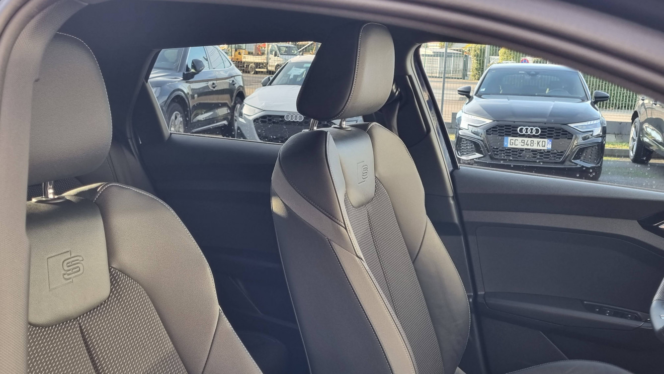 Acheter Audi A1 A1 Sportback 30 TFSI 116 ch S tronic 7 S Line Plus 5p occasion dans les concessions du Groupe Faurie