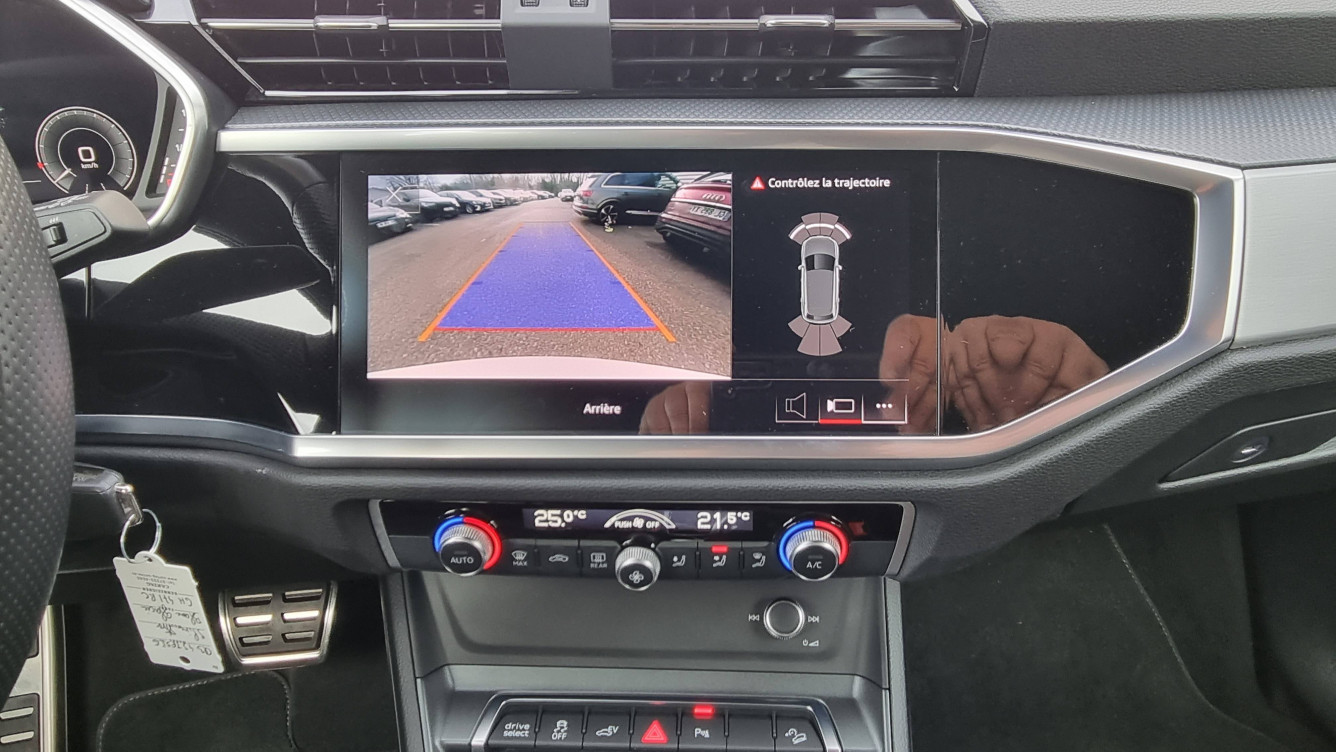 Acheter Audi Q3 Q3 45 TFSIe 245 ch S tronic 6 S line 5p occasion dans les concessions du Groupe Faurie