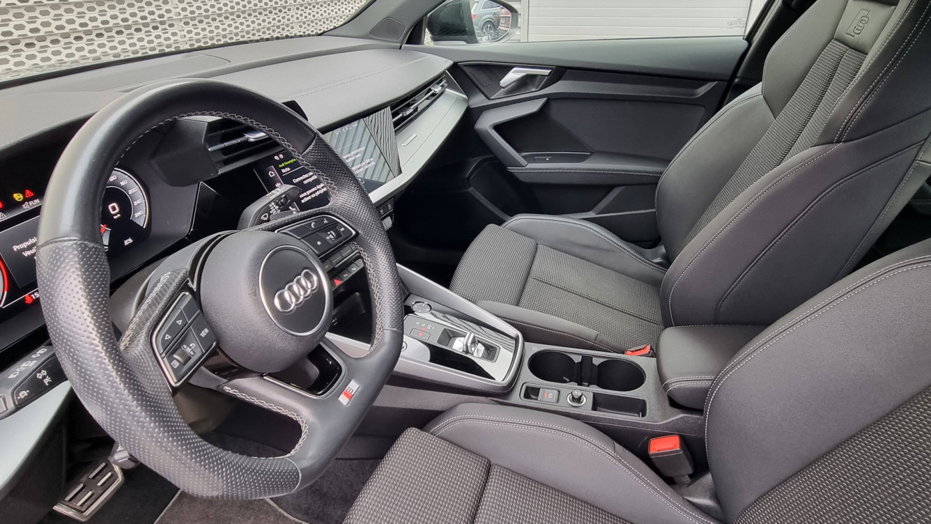 Acheter Audi A3 A3 Sportback 30 TDI 116 S tronic 7 S Line 5p occasion dans les concessions du Groupe Faurie