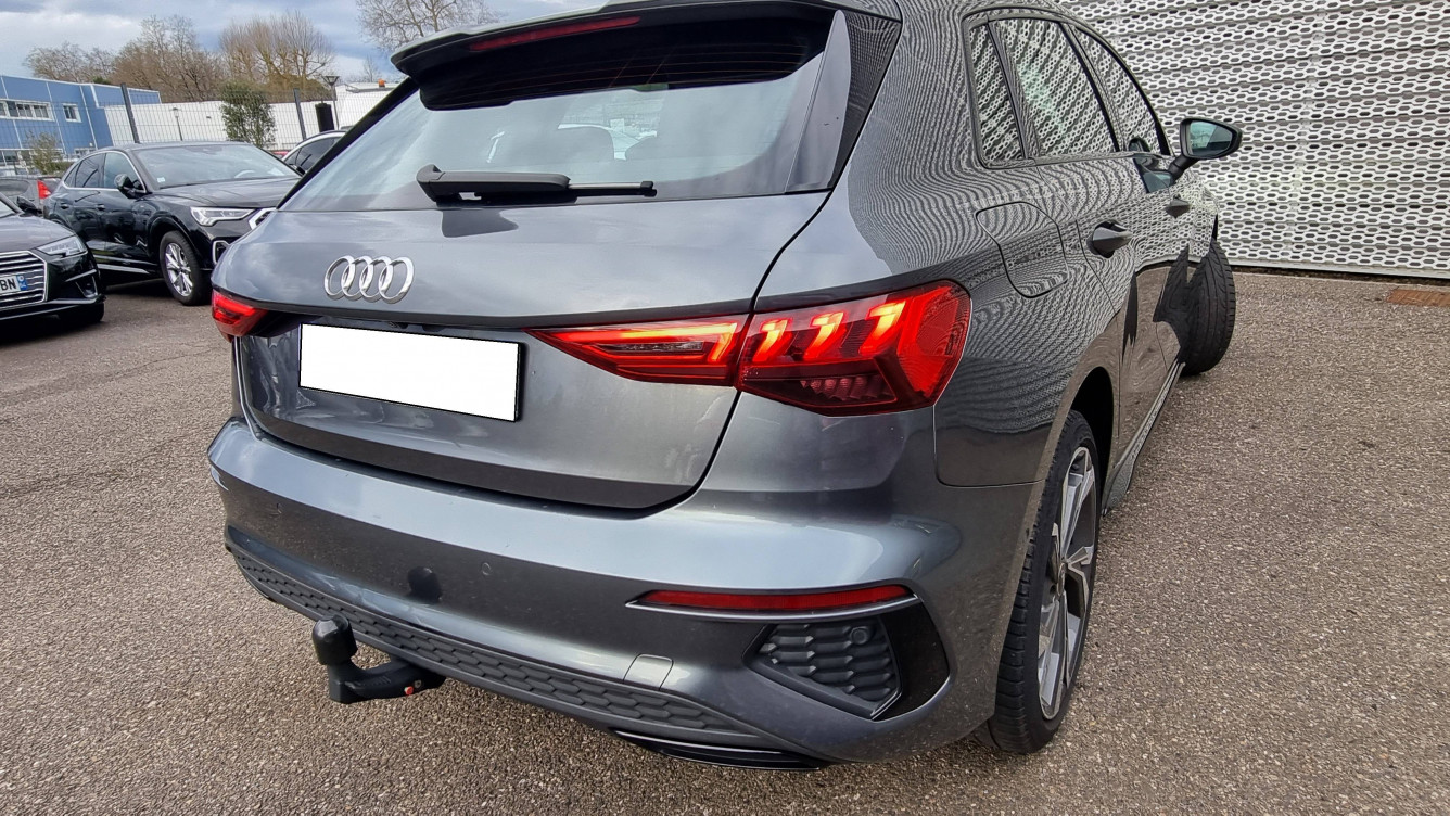 Acheter Audi A3 A3 Sportback 30 TDI 116 S tronic 7 S Line 5p occasion dans les concessions du Groupe Faurie