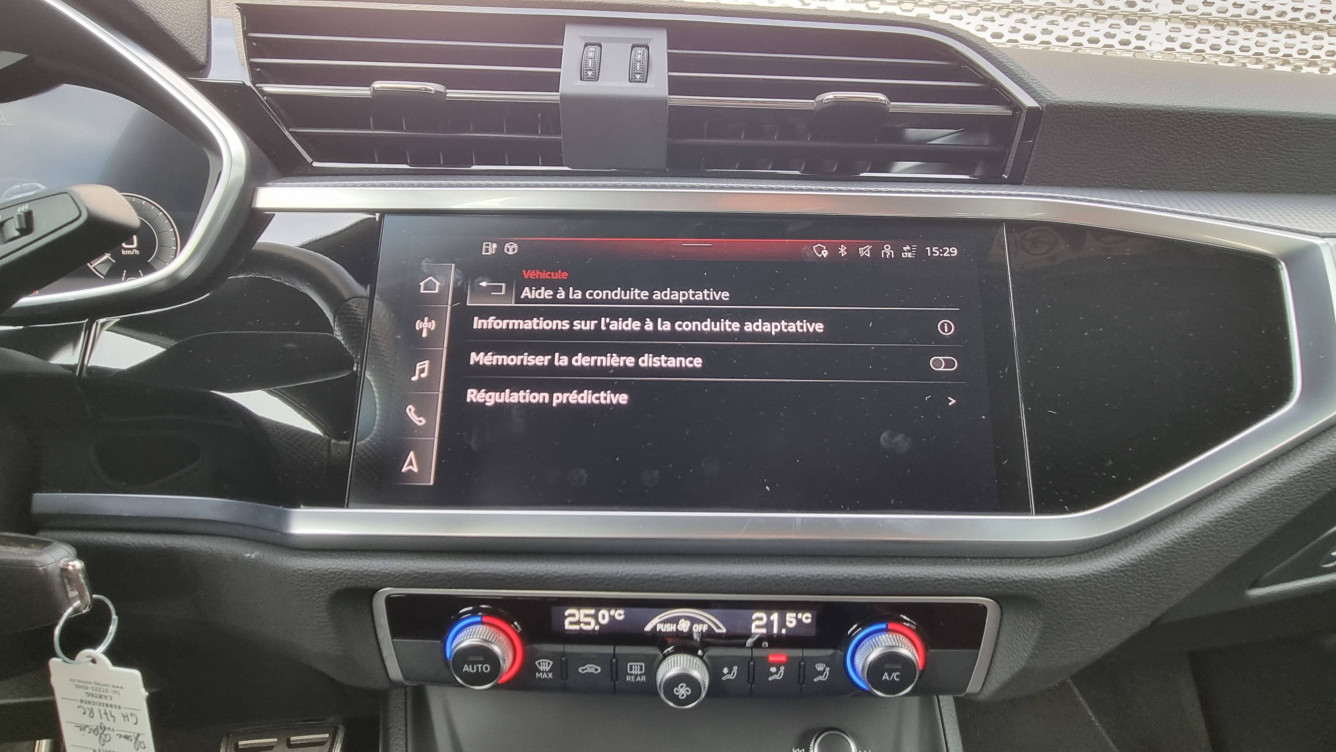 Acheter Audi Q3 Q3 45 TFSIe 245 ch S tronic 6 S line 5p occasion dans les concessions du Groupe Faurie