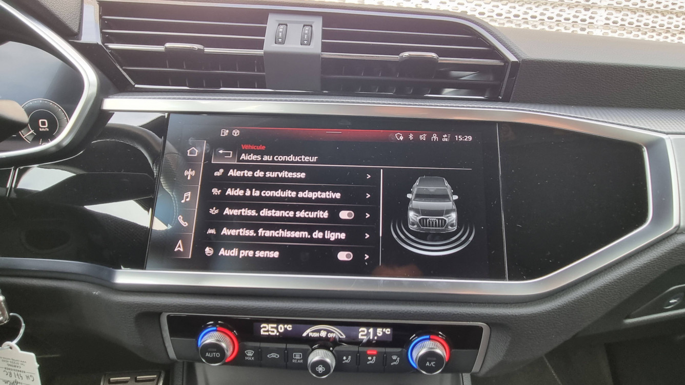 Acheter Audi Q3 Q3 45 TFSIe 245 ch S tronic 6 S line 5p occasion dans les concessions du Groupe Faurie