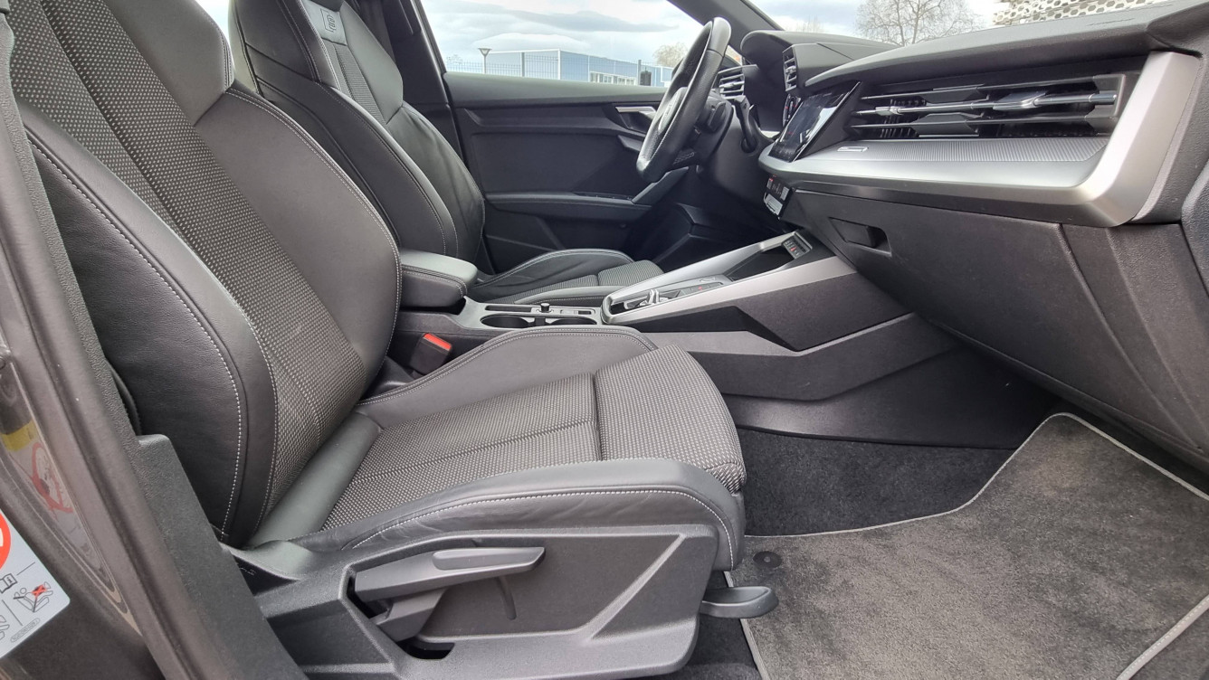 Acheter Audi A3 A3 Sportback 30 TDI 116 S tronic 7 S Line 5p occasion dans les concessions du Groupe Faurie