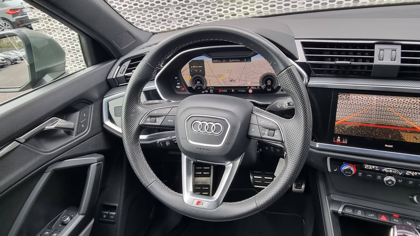 Acheter Audi Q3 Q3 Sportback 45 TFSIe  245 ch S tronic 6 S line 5p occasion dans les concessions du Groupe Faurie