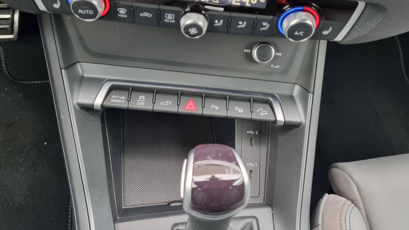 Acheter Audi Q3 Q3 Sportback 45 TFSIe  245 ch S tronic 6 S line 5p occasion dans les concessions du Groupe Faurie