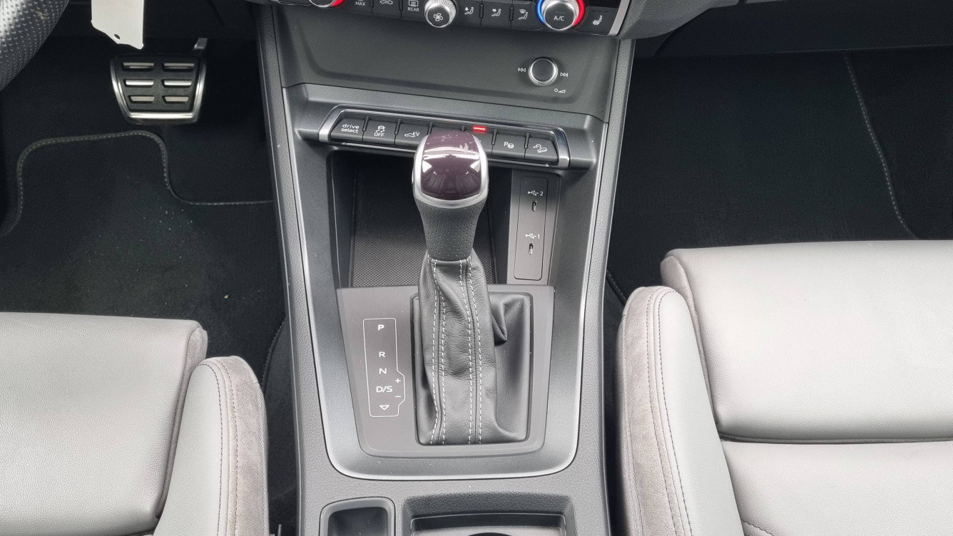 Acheter Audi Q3 Q3 Sportback 45 TFSIe  245 ch S tronic 6 S line 5p occasion dans les concessions du Groupe Faurie