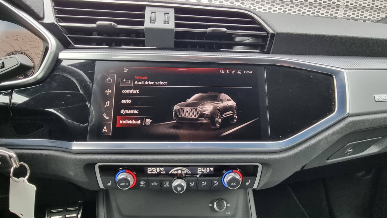 Acheter Audi Q3 Q3 Sportback 45 TFSIe  245 ch S tronic 6 S line 5p occasion dans les concessions du Groupe Faurie