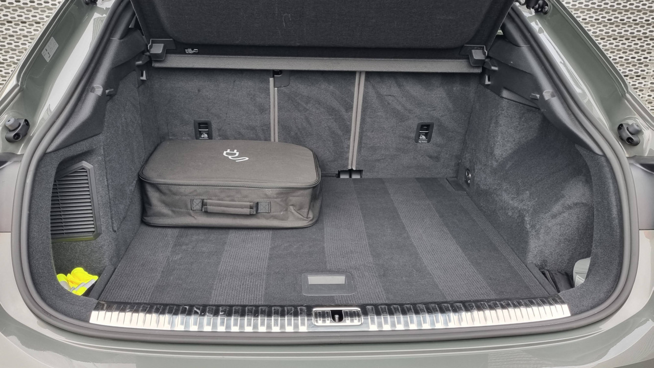 Acheter Audi Q3 Q3 Sportback 45 TFSIe  245 ch S tronic 6 S line 5p occasion dans les concessions du Groupe Faurie