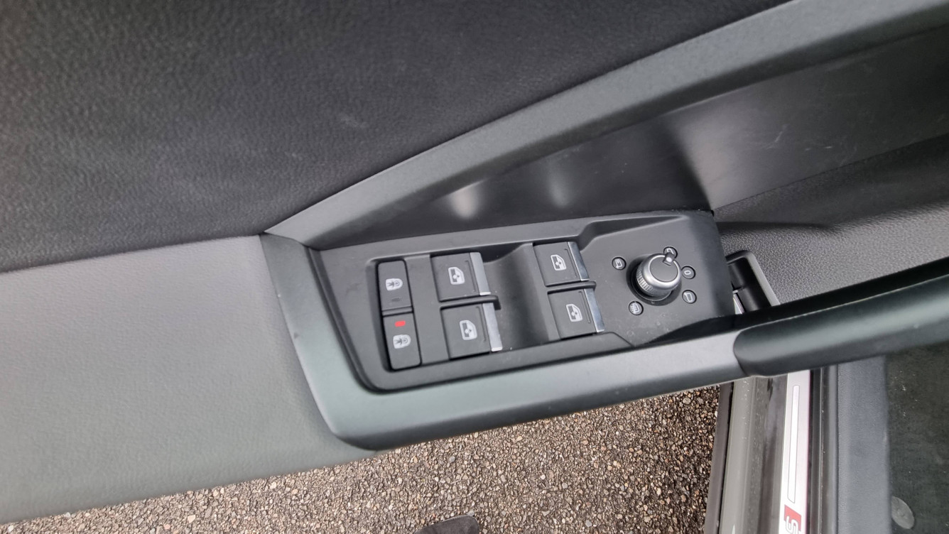 Acheter Audi Q3 Q3 Sportback 45 TFSIe  245 ch S tronic 6 S line 5p occasion dans les concessions du Groupe Faurie