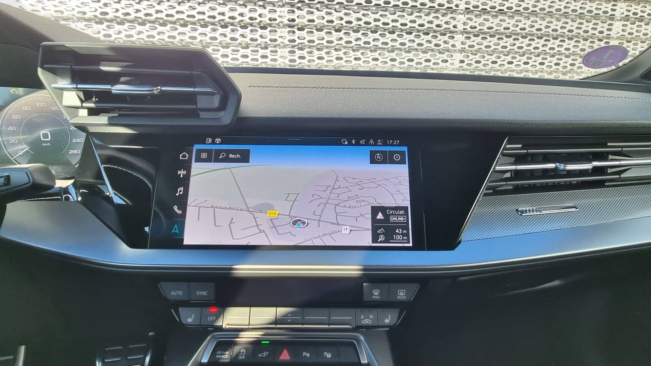 Acheter Audi A3 Sportback A3 Sportback 40 TFSIe 204 S tronic 6 S Line 5p occasion dans les concessions du Groupe Faurie