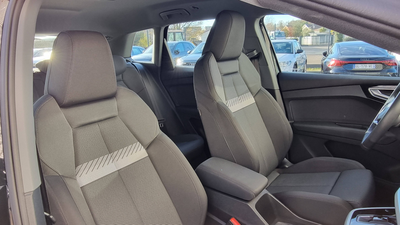 Acheter Audi Q4 Q4 e-tron 40 204 ch 82 kWh Business Executive 5p occasion dans les concessions du Groupe Faurie