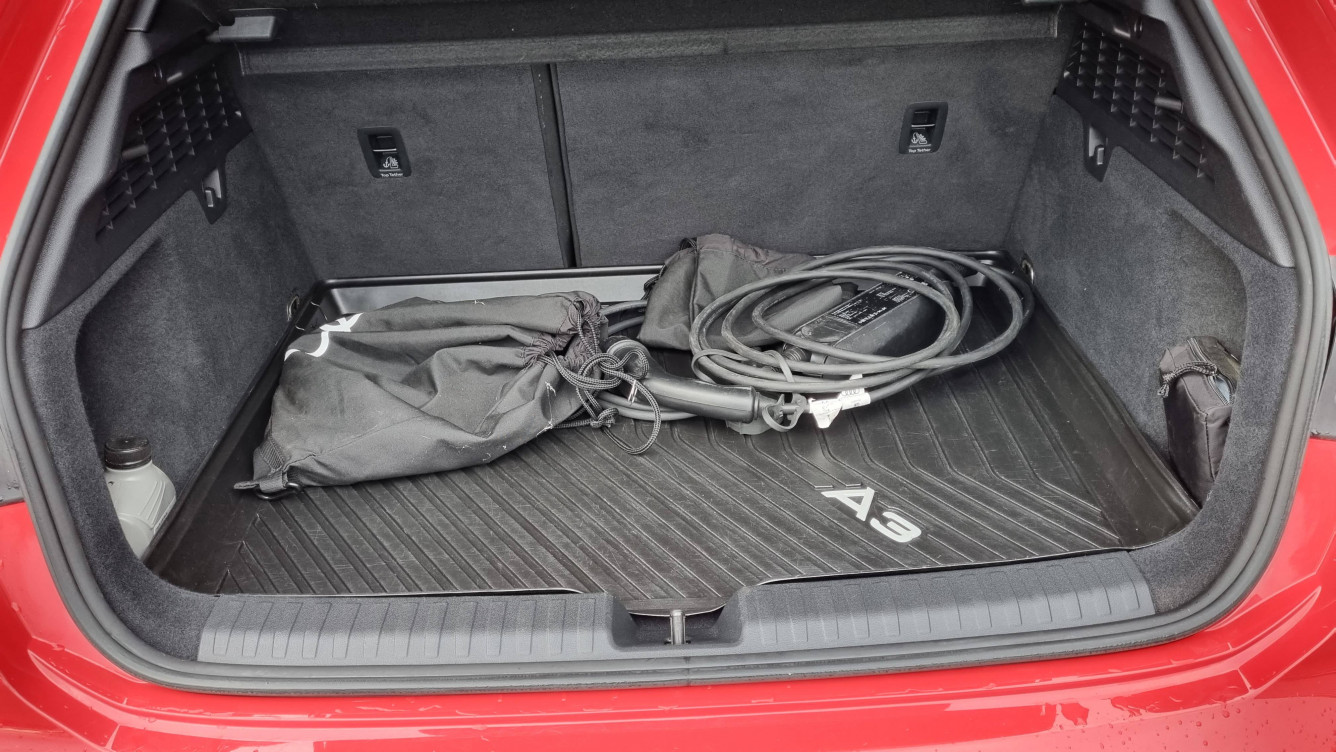 Acheter Audi A3 Sportback A3 Sportback 40 TFSIe 204 S tronic 6 S Line 5p occasion dans les concessions du Groupe Faurie