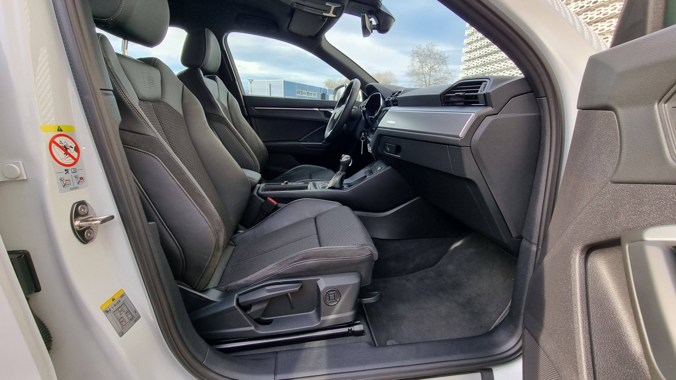 Acheter Audi Q3 Q3 45 TFSIe 245 ch S tronic 6 S line 5p occasion dans les concessions du Groupe Faurie