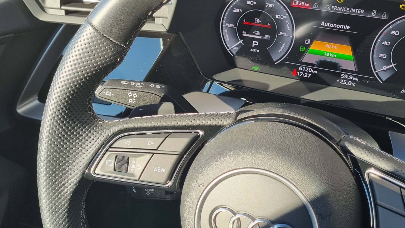 Acheter Audi A3 Sportback A3 Sportback 40 TFSIe 204 S tronic 6 S Line 5p occasion dans les concessions du Groupe Faurie