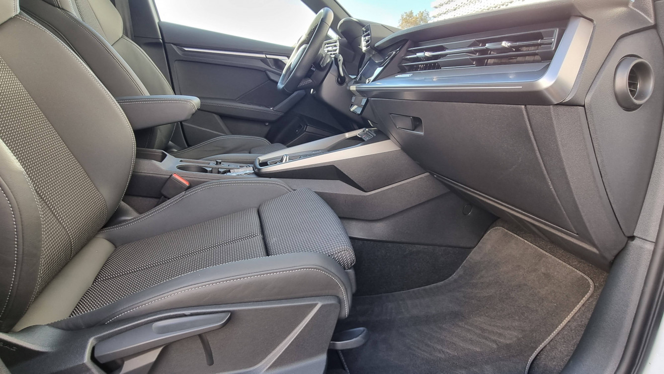 Acheter Audi A3 Sportback A3 Sportback 40 TFSIe 204 S tronic 6 S Line 5p occasion dans les concessions du Groupe Faurie