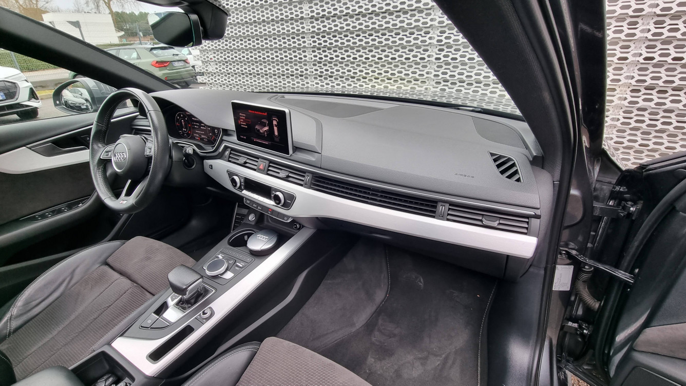 Acheter Audi A4 Avant A4 Avant 2.0 TDI 150 S tronic 7 S line 5p occasion dans les concessions du Groupe Faurie