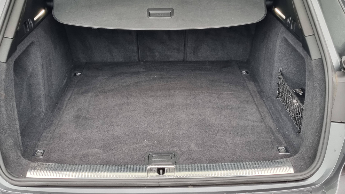 Acheter Audi A4 Avant A4 Avant 2.0 TDI 150 S tronic 7 S line 5p occasion dans les concessions du Groupe Faurie