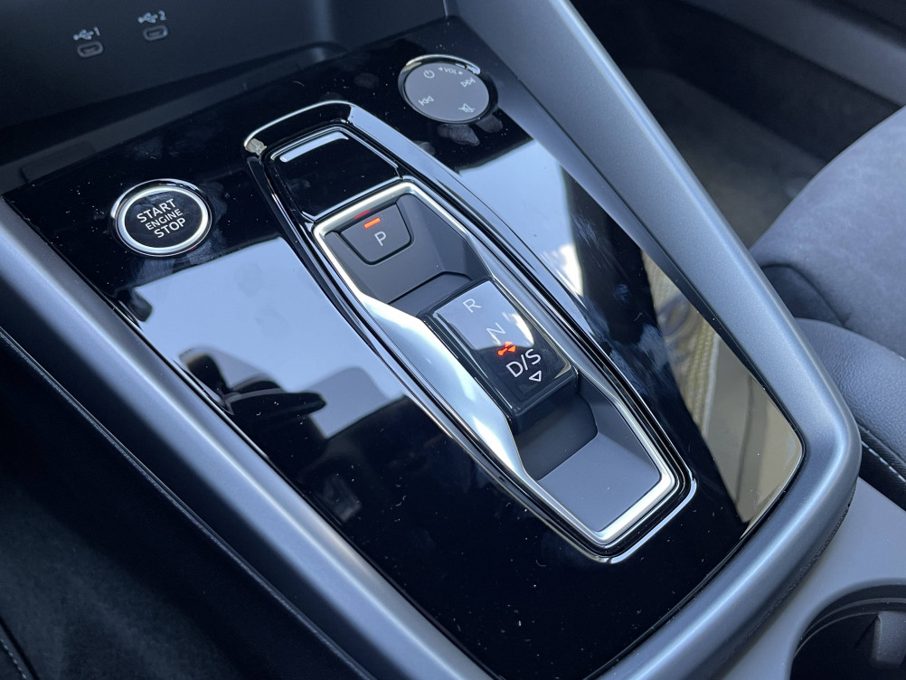 Acheter Audi A3 A3 Berline TFSI Mild Hybrid 150 S tronic 7 S line 4p neuf dans les concessions du Groupe Faurie