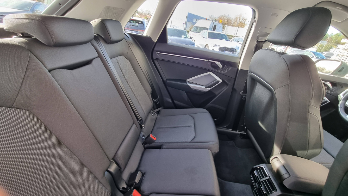 Acheter Audi Q3 Q3 35 TFSI 150 ch S tronic 7 Advanced 5p occasion dans les concessions du Groupe Faurie